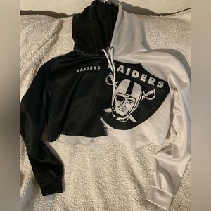 Raiders Black And White Crop Top Long Sleeve Hoodie Size Large